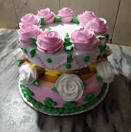 Pineapple Birthday Cake